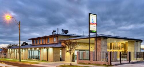 Parkes Hotel | Astro Dish Motor Inn