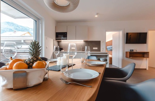 Gries Apartment | Cosy apartment for 4 people with WIFI, TV, terrace and pets allowed