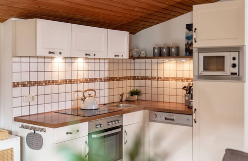 Bruck an der Grossglocknerstrasse Apartment | 5 person apartment near Zell am See, just minutes from ski slopes and Lake Zell!