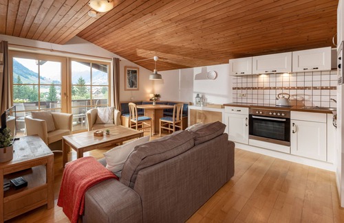 Bruck an der Grossglocknerstrasse Apartment | 5 person apartment near Zell am See, just minutes from ski slopes and Lake Zell!