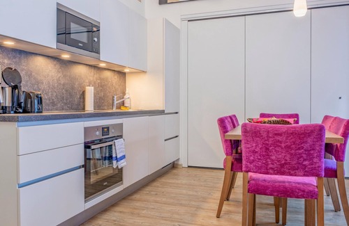 Gries Apartment | Unique apartment with a loft and a balcony