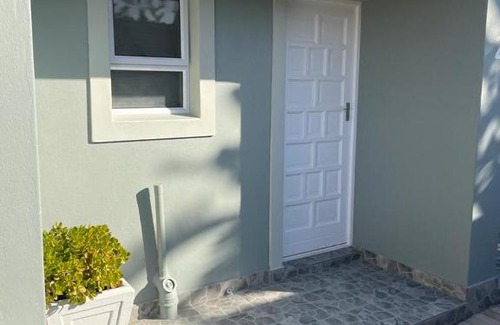 Bloubergstrand House | At Cheryl's Guesthouse