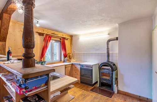 Heiligenblut House | Beautiful private villa for 10 people with WIFI, patio, pets allowed and panoramic view