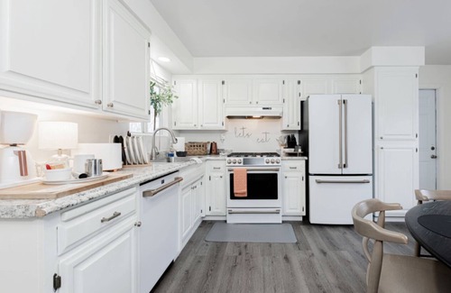 Tehachapi House | At Home in Downtown Tehachapi Traveling Professionals Welcome