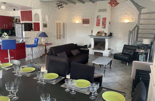 Palau-del-Vidre Villa | At Laurence Olivier Sud France