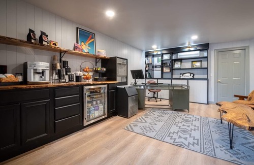 Peterborough Condo | At Riverhouse you will find a home away from home!