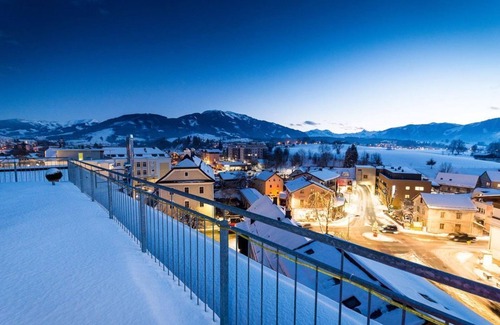 Saalfelden am Steinernen Meer House | Single room with box spring bed (120 x 200 cm) - Design Hotel Die Hindenburg