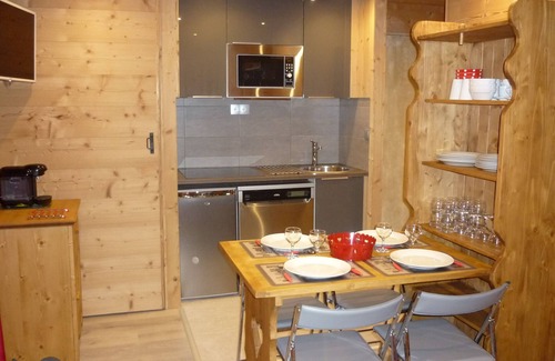 Val-Thorens Apartment | At the foot of the slopes, The white queen, 2 separate bedrooms, WIFI