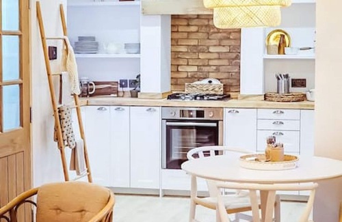 Broughty Ferry Cottage | At the River - If you're fond of sand dunes