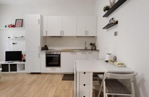 Ripamonti Corvetto Apartment | Atelier Martin