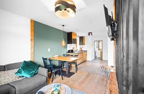 Reit im Winkl Apartment | Atelier Walchsee | mountain view, pool & sauna