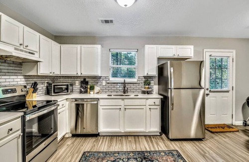 Austell House | ATH - Austell - 3BR - Pet Friendly (crest7269)