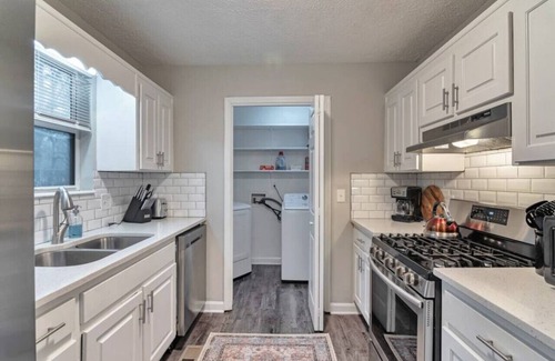 Acworth House | ATH - Sleeps 6 - 3 Beds - Pet friendly - Dustin