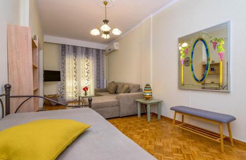 Alexandroupoli Apartment | Athanasia's central home