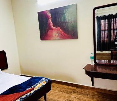 Alappuzha Cabin | Athens Hotel