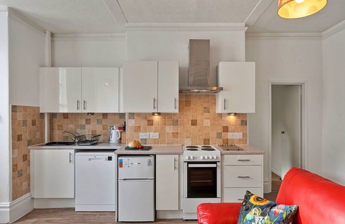 Roundham Apartment | Atherfield Apartments No. 2 - Bay Tree View