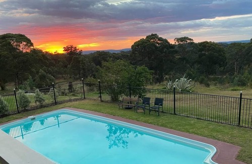 Canyonleigh House | Athey Mountain "Where families come together” with stunning an