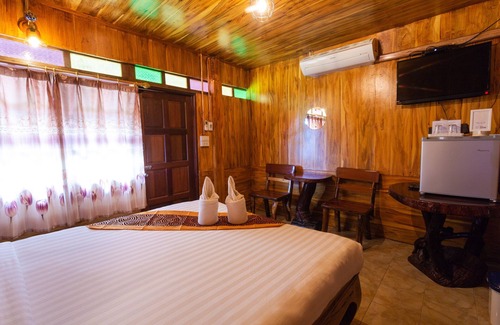 Ayutthaya House | Athithara: New Room on the River