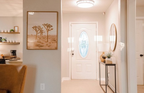 Byron House | AtHome+1 Stay | Cozy 3BR | Sleeps 9