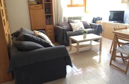 Biescas Apartment | Atico en Biescas con Piscina, Tenis y Barbacoa