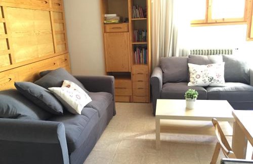 Biescas Apartment | Atico en Biescas con Piscina, Tenis y Barbacoa