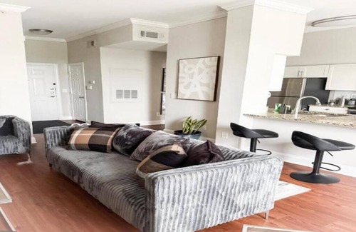 SoNo Apartment | ATL City-scape