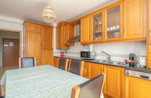 Figueira da Foz Apartment | Atlantic Ocean Pool Apartment