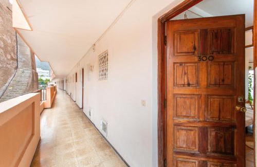 Icod de los Vinos Apartment | Atlantic Retreat