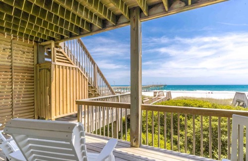 Topsail Beach Condo | Atlantic Sunrise - Stunning 4BR Oceanfront 1/2 Duplex - Heart of Topsail Beach