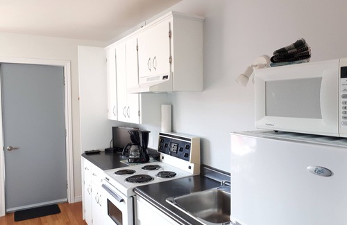 Lunenburg Hotel | Atlantic View Motel and Cottages