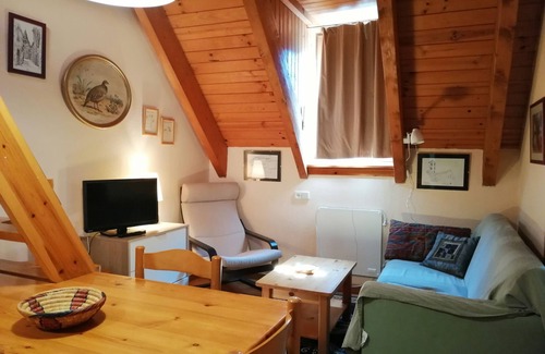 Taull Apartment | Attic duplex with rustic touch - Cuc 2