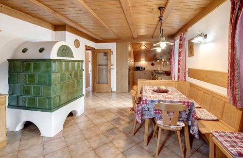 Moena Apartment | Attic 'Maema' with Mountain View and Balcony