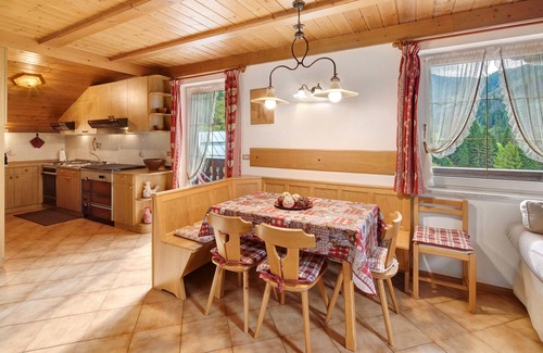 Moena Apartment | Attic 'Maema' with Mountain View and Balcony