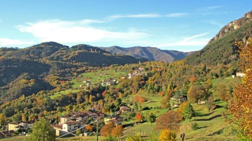 Vesio Apartment | Attico Florian Vesio by Gardadomusmea