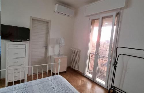 Old Town Bed & Breakfast | Attico Indipendente nel Cuore di Modena