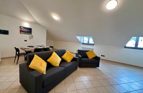 Finalborgo Apartment | Attico Inn - Piazza Centrale - Finalborgo