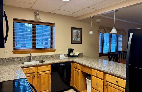 Bartlett Condo | Attitash First Floor Studio Sleeps 4