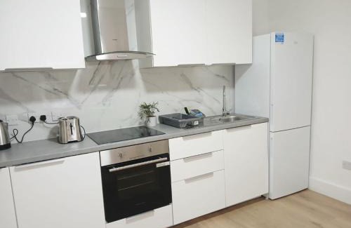 Marlborough Apartment | Attractive 3 bed house in London Harrow