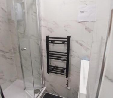 Marlborough Apartment | Attractive 3 bed house in London Harrow