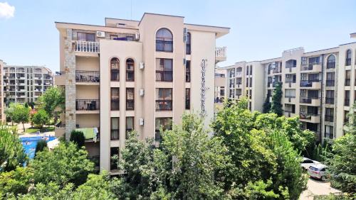 Chaika Apartment | Attractive Apartment in Sunny Beach Cascadas Family Resort