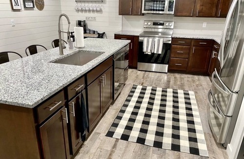 Nelsonville House | ATV Friendly, OU, Wayne National, Hocking Hills, Fire Pit, Saltwater Hot Tub