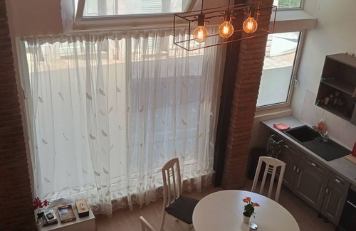 Graulhet Apartment | Atypical air-conditioned apartment, 4 to 6 p. Tarn, Albi,Gaillac,Cordes