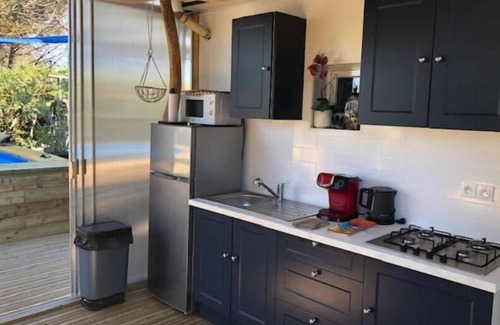 Beziers Ski Chalet | Atypical, set on the beach with direct access, swimming pool, barbecue, pets allowed