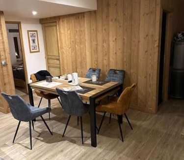 Les Deux Alpes Apartment | Au Belalp, au pied des pistes, cœur de station cosy Luxe
