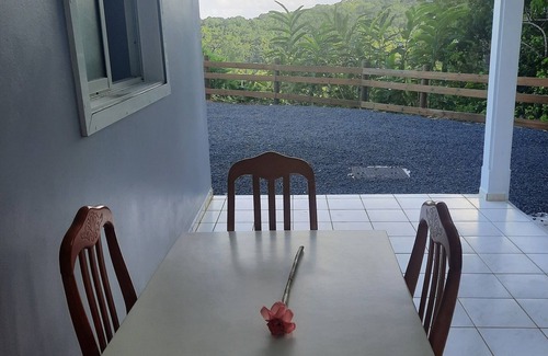 Sainte-Rose Apartment | Au cœur de la forêt domaniale chez les roses de porcelaine