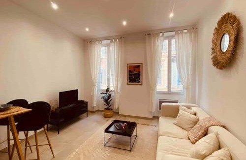 Notre-Dame du Mont Apartment | Au cœur de Marseille : superbe appartement !