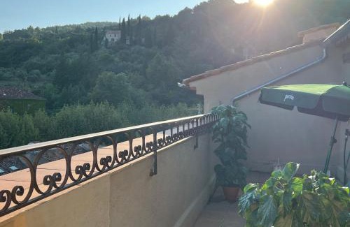 Seillans Apartment | Au cœur de Seillans, charmant logement, grande terrasse et panorama