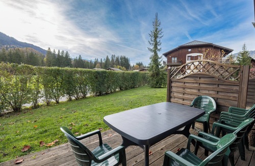 Samoens Apartment | 'Au chalet du Nant d'Ant' with Mountain View
