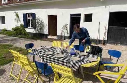 Embry House | Au Champ des Oiseaux - Nature & Piscine