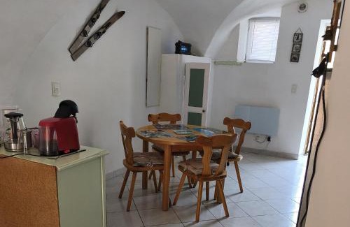Sainte-Marie-de-Cuines Apartment | Au pied des stations